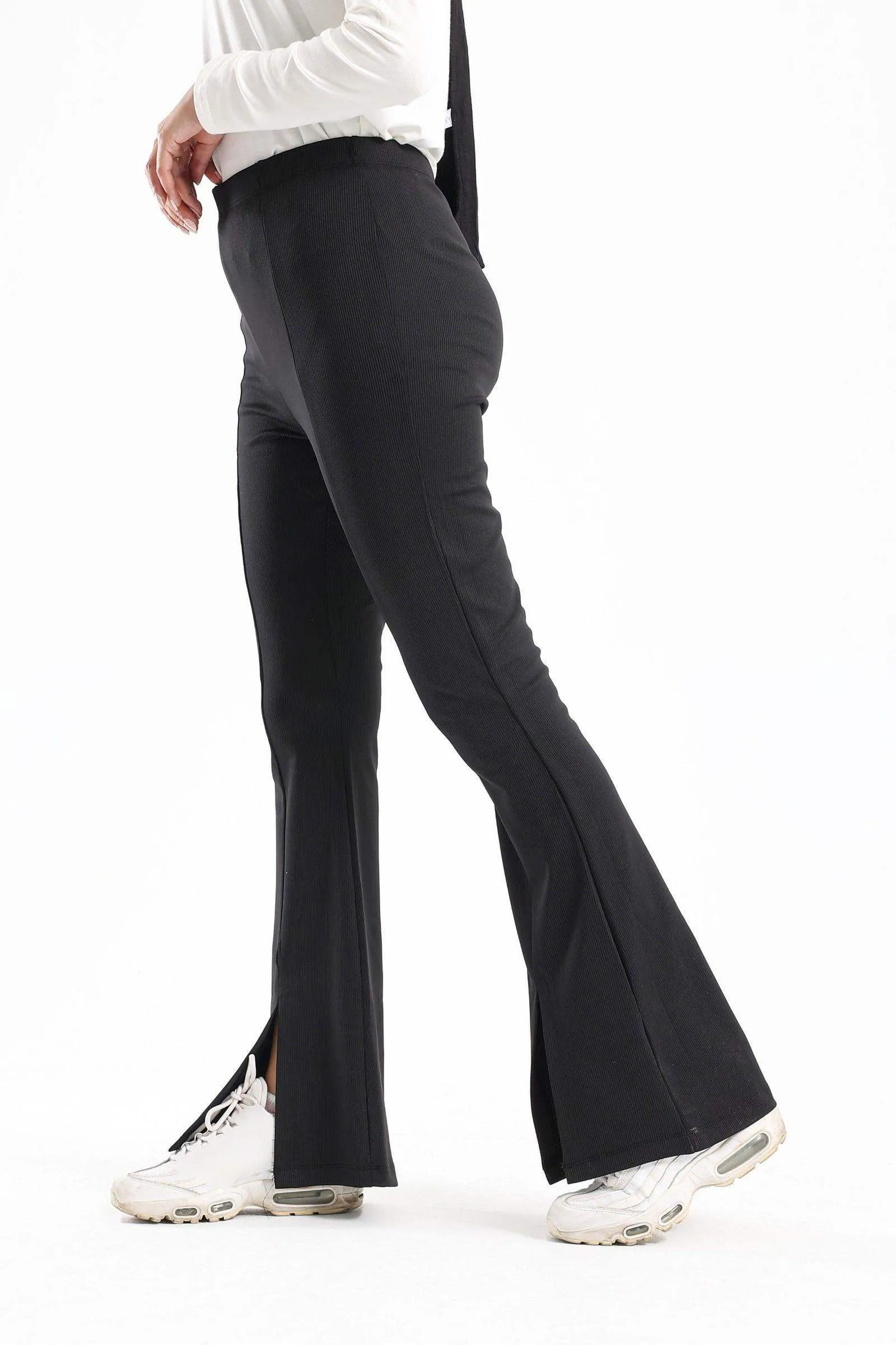 Ribbed Flared Pants With Front Slit