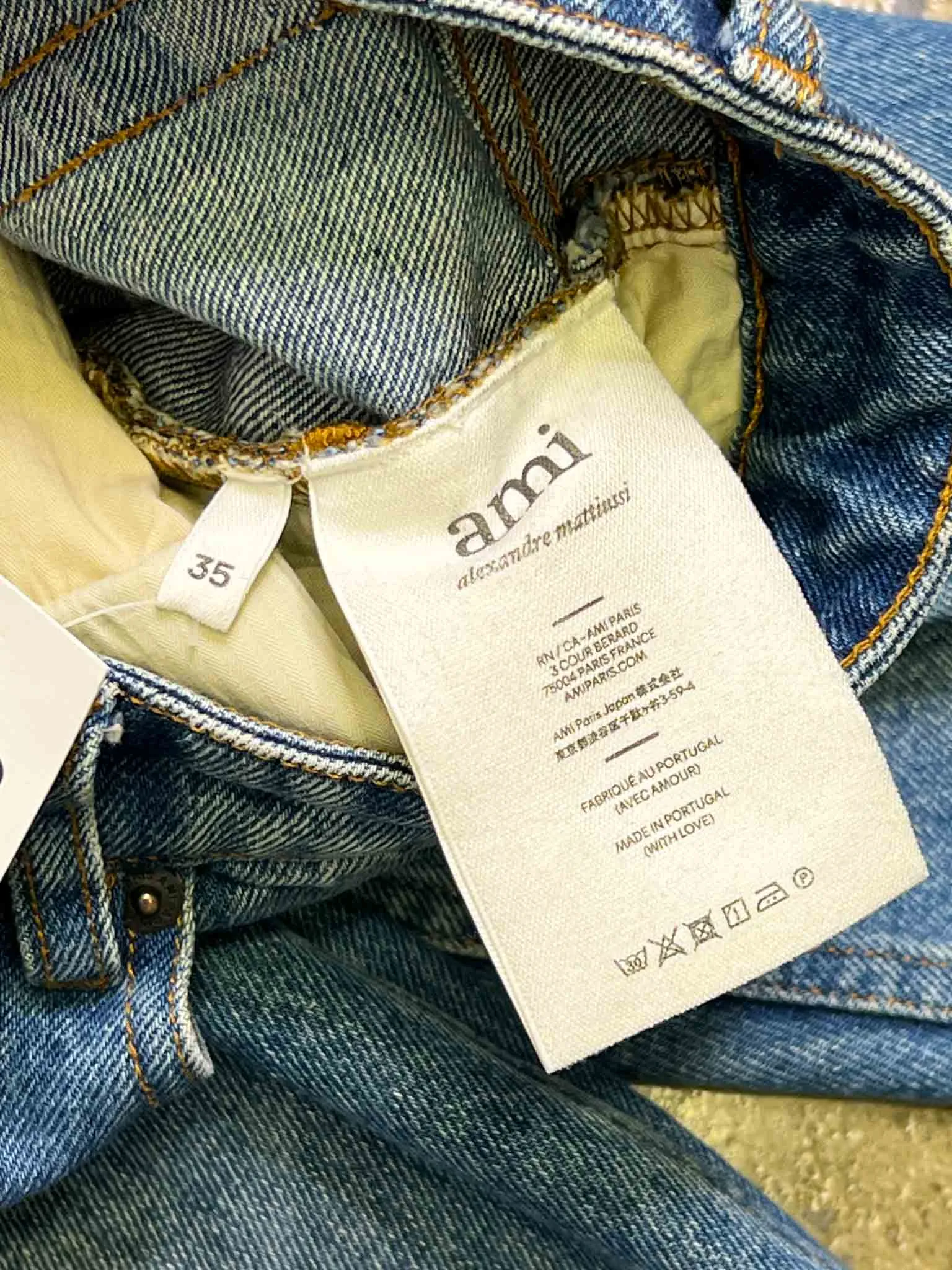 Size 35 | Ami Paris Classic Fit Jeans