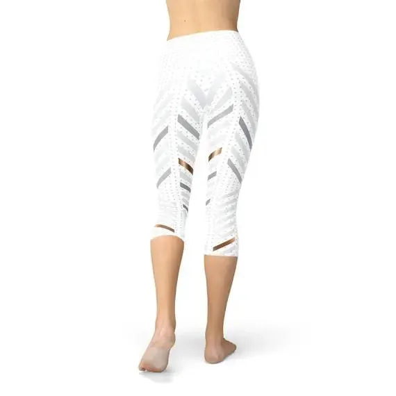 Stylish Striped Capri Leggings for Active Lifestyles