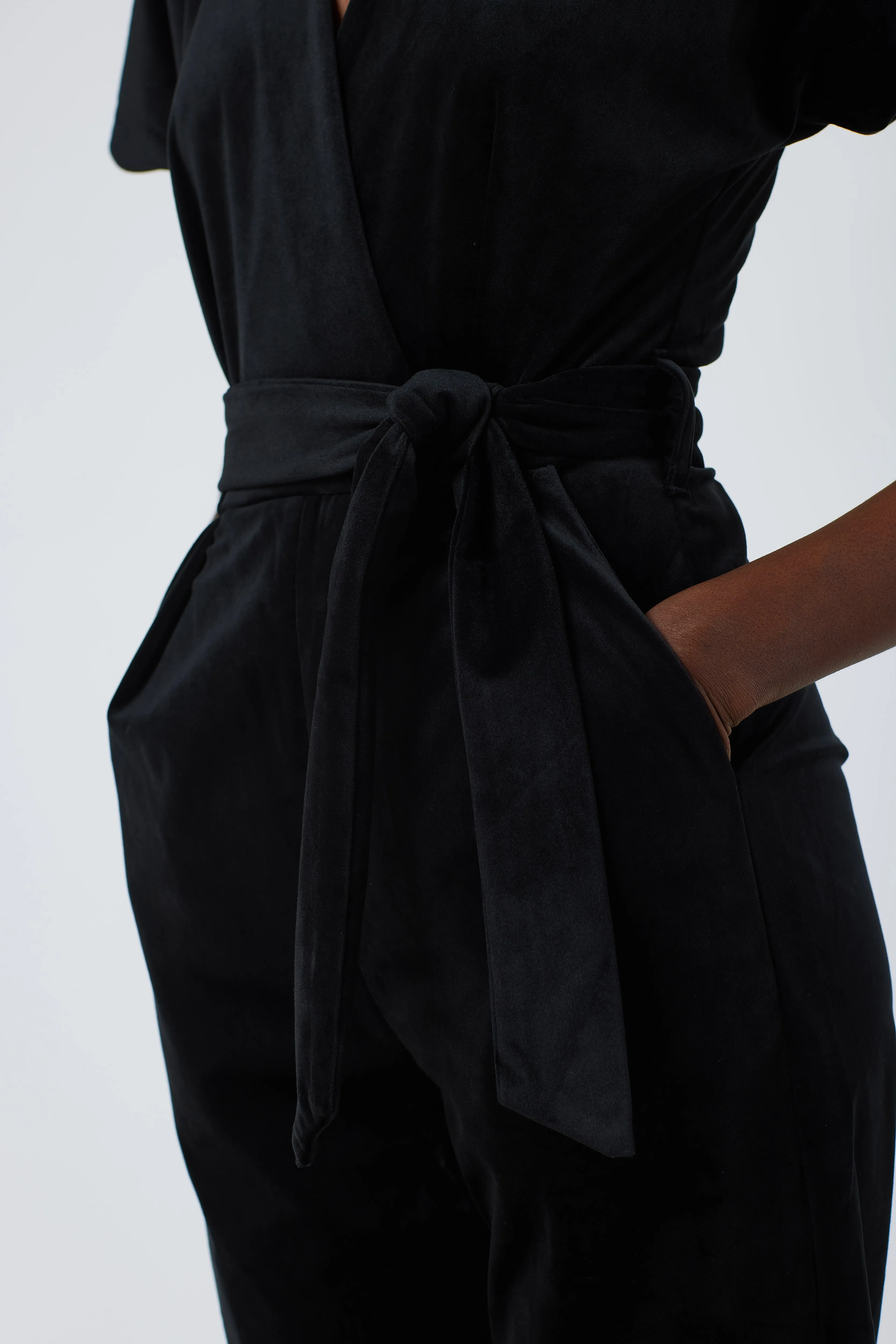 Viola Velvet Jumpsuit (Black)